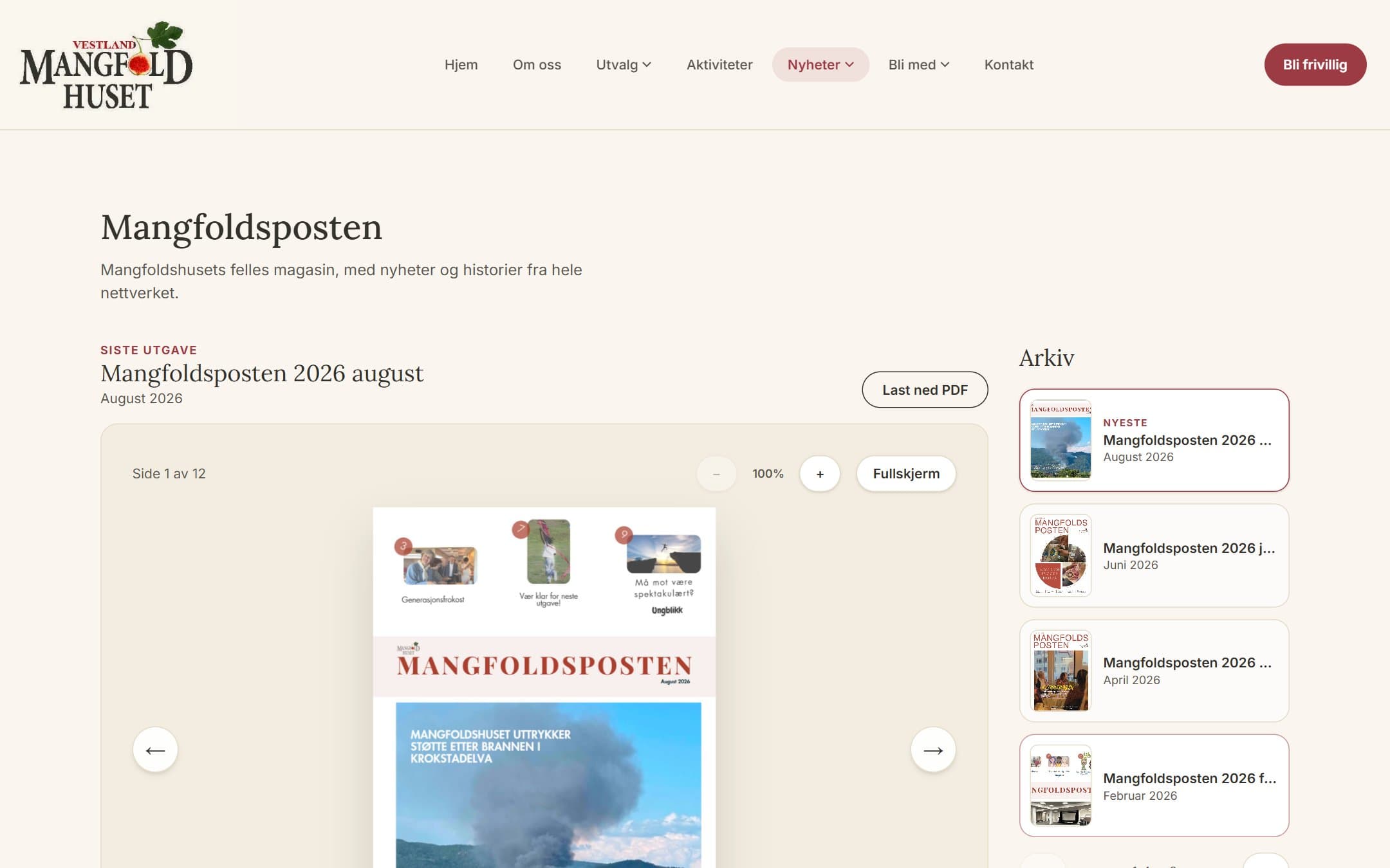 Mangfoldsposten page showing the August 2026 edition in a page viewer with zoom and fullscreen controls, and an archive of earlier editions.